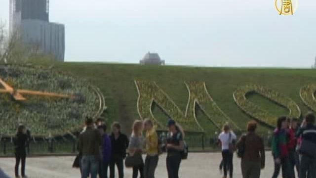 Доверяют ли москвичи российским СМИ, выяснял репортер на улицах столицы смотреть онлайн