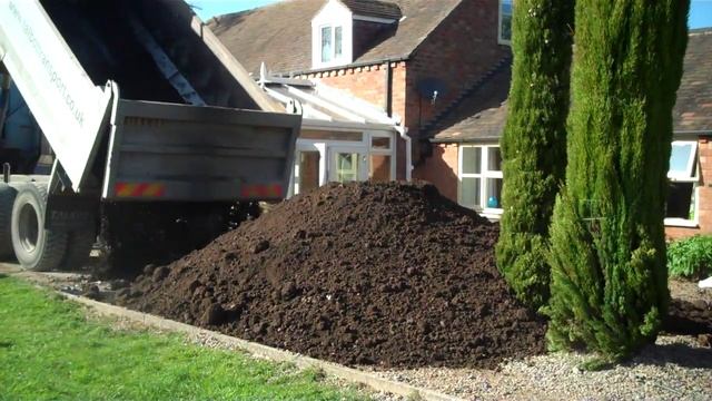 UNLOADING 10 TONS OF TOP SOIL !!!!!! смотреть онлайн