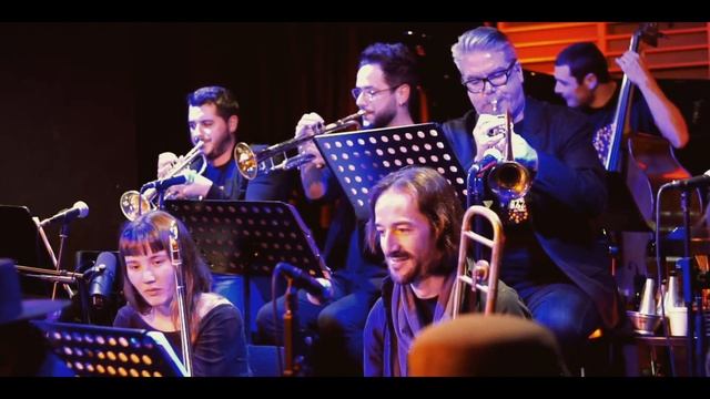 Clasijazz Big Band Pro (CJBb Pro) - "Tuning Up" (Toshiko Akiyoshi) смотреть онлайн