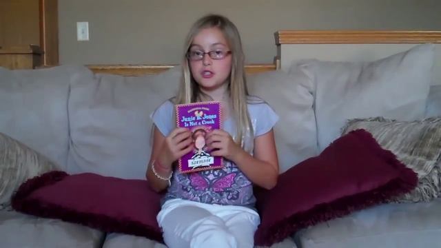 Book Review: Junie B Jones is Not a Crook! смотреть онлайн