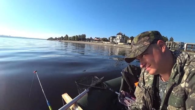 Рыбалка на Волге ловля на кольцо летом. "черная львинка" Лещ оценил. Ч. 2 смотреть онлайн