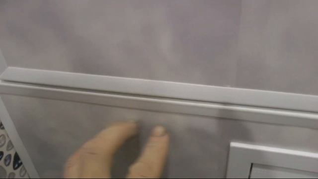 Туалет в пластик панелях, шкаф с подвесным потолком и светодиодными лампами. Недорого по материалу смотреть онлайн