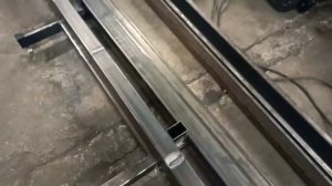 Выправляю кривую профильную трубу 120х60х3 с помощью сварки