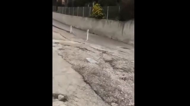 Отказали  тормоза у гусеничного экскаватора