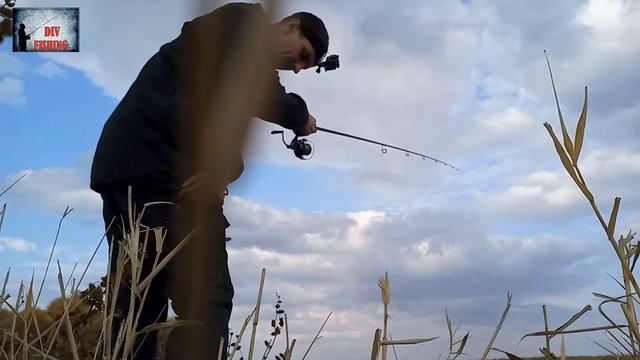 Рыбалка. Ловля судака с берега. Осень 2021г. р.Бузан Астрахань смотреть онлайн