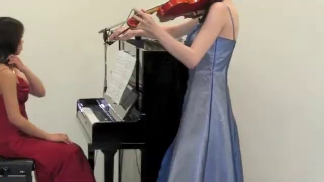 Elise Bruckert - Toccata et Fugue - Unison - MusicBox смотреть онлайн