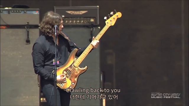 "치명적인 움직임" | 악틱 몽키즈 Arctic Monkeys - Do I Wanna Know 라이브 가사해석 смотреть онлайн