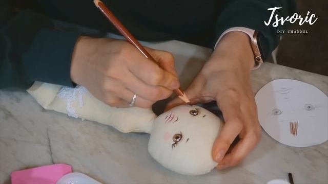 Hand-sewn textile doll / Текстильная кукла сшитая вручную / DIY TSVORIC смотреть онлайн