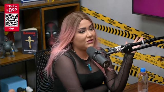 FELICIA FALA DE SEU ANIME FAVORITO