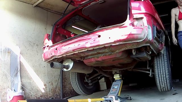 День 2. Подготовка внутренней части кузова к зачистке от ржавчины. смотреть онлайн