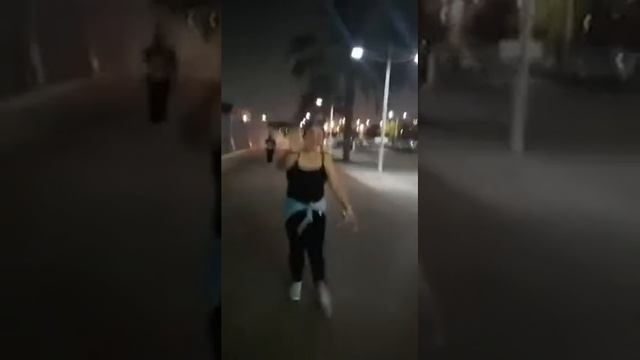 Walking zabeel park Dubai.... смотреть онлайн