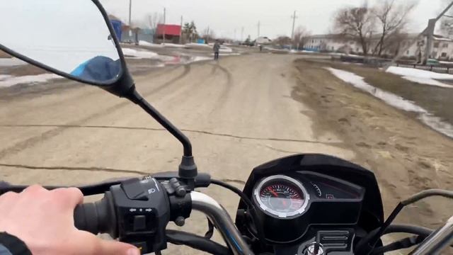 ШКОЛЬНИКУ КУПИЛИ НОВЫЙ МОПЕД/ПОКАТУШКА НА МОПЕДЕ/ОБЗОР НА МОПЕД TRICLER 110 alpha-enduro смотреть онлайн