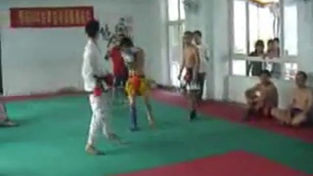 СПАРИНГ: тайский бокс против таеквондо смотреть онлайн