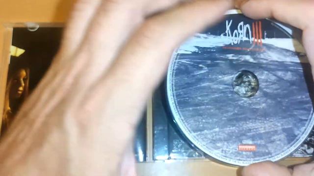 Обзор оформления CD альбома Korn - Korn III: Remember Who You Are смотреть онлайн