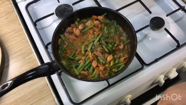 Паста с сосисками и стручковой фасолью смотреть онлайн