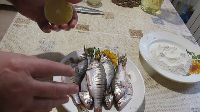 Готовить нужно только так! Как пожарить рыбу без костей! ЖАРЕНАЯ ПЛОТВА! смотреть онлайн