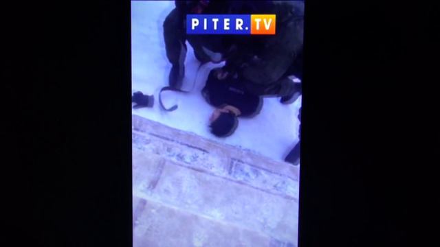 Задержание Антона Бичивина в Улан Удэ, Сосновый бор, школа 5 смотреть онлайн