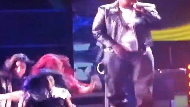 Wisin & Yandel Ft. Sean Kingston - Latin Grammys 2011 смотреть онлайн