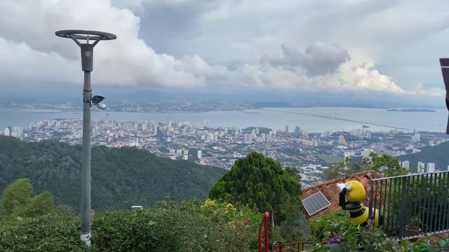 🇲🇾 Walkaround and enjoy 360° panoramic view 🏙 of Georgetown - Penang Hill смотреть онлайн