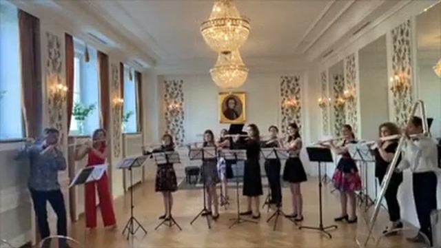 Carmen Fantasy Best Bits for Two Flutes & Flute Ensemble смотреть онлайн