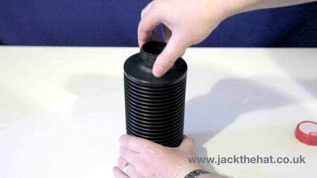 Using collapsible accordion bottles in the darkroom смотреть онлайн