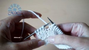 Как красиво и правильно убавлять петли в лицевом ряду. Наклоны вправо и влево.