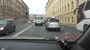 Как безопасно и уверенно проезжать перекрестки.