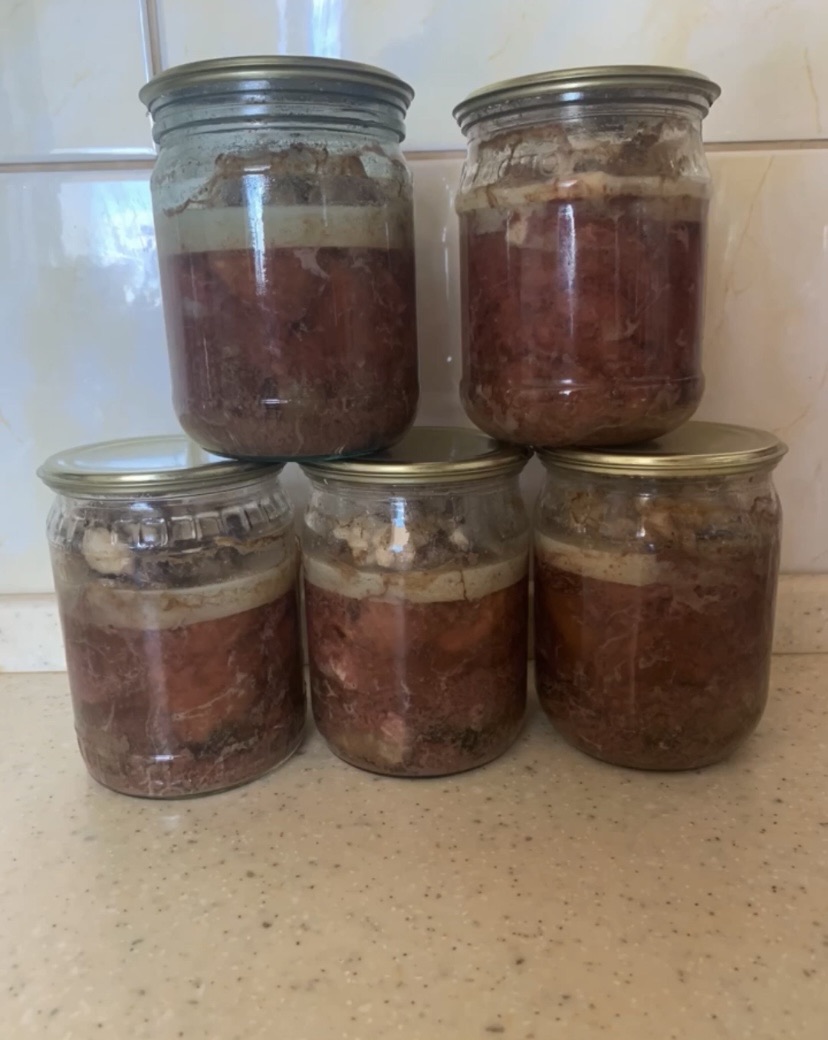 Тушенка из говядины в духовке смотреть онлайн