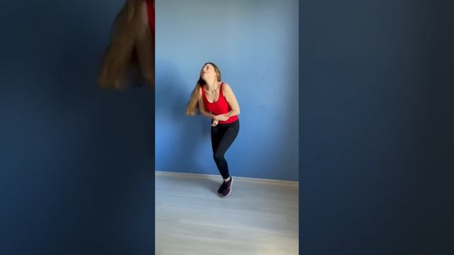 Над какой шуткой, она смеялась в начале? #юмор #приколы #смешныевидео #детство #детскийлагерь #школ смотреть онлайн