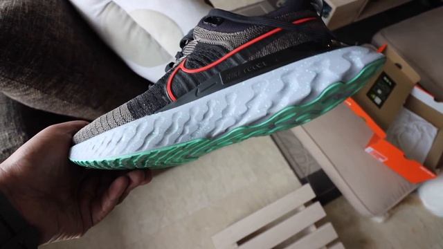 Nike React Infinity Run 2 On-Feet Review by Carlo Ople! смотреть онлайн