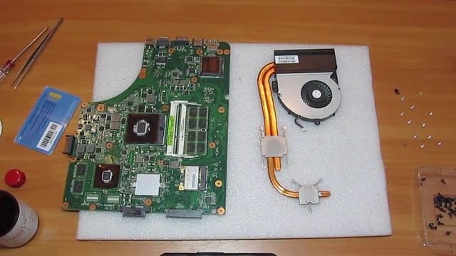 Разборка и чистка ASUS K53S (Cleaning and Disassemble ASUS K53S) смотреть онлайн