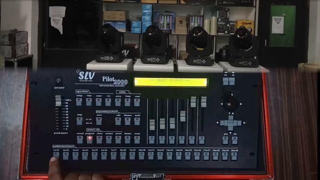 PILOT 2000 DMX CONTROLLER || DJ and STAGE Light Controller || Learn Pilot 2000 || Training in Hindi смотреть онлайн