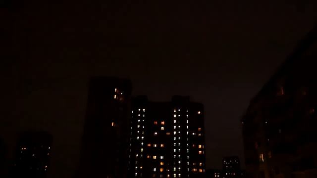 Slow motion lightning. Сверкает молния. смотреть онлайн