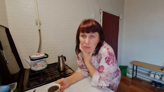 Уговариваю его мне помогать, ни в какую НЕ ХОЧЕТ! смотреть онлайн