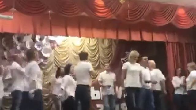 Попурри от Родителей Выпускникам смотреть онлайн