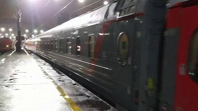 Фирменный поезд: #009Г Москва - Саратов. Павелецкий Вокзал. смотреть онлайн