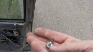 Убираем люфт ручко двери Лада Калина 2006