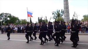 моряки. красиво идут.