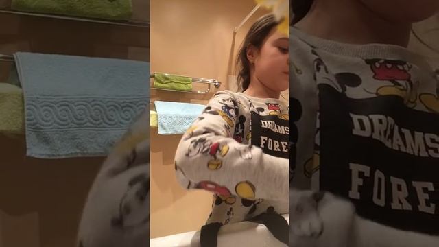 Как стирать колготки смотреть онлайн