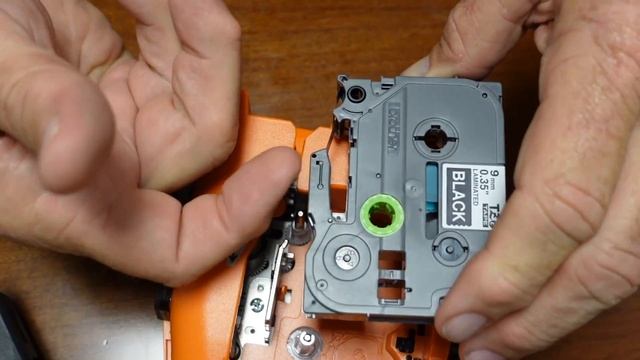 Easy Way to Load a Tape in your Brother Industrial Label Printer - Watch this VIDEO before you BUY! смотреть онлайн