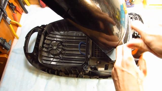 Как разобрать пылесос Miele, SGDA0, Type: HS15, How to disassemble a vacuum cleaner Miele смотреть онлайн