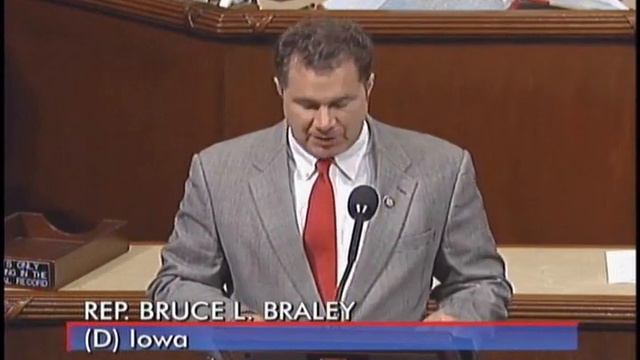 Rep. Braley congratulates Bob Osterhaus смотреть онлайн