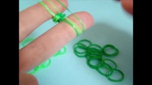 Браслет из резинок Французская коса на пальцах ~ Как плести браслеты из резинок для начинающих