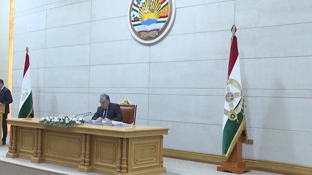 ЛЮДИ ГОЛОДАЮТ И БЕЗ СВЕТА СИДЯТ, А РАХМОН СТРОИТ НОВЫЙ ПАРЛАМЕНТ смотреть онлайн