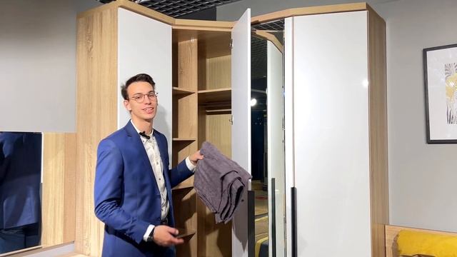 Угловой распашной шкаф для одежды ШД992 с безопасным зеркалом! Видео-обзор от Эльба Мебель