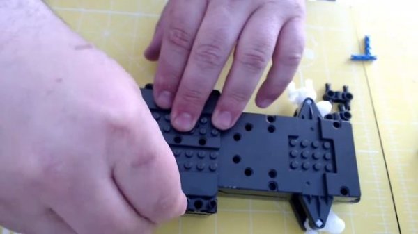 Cada/Cadfi/Double E-  Land Rover Defender Remote Control C51004 -533 pcs Part 1