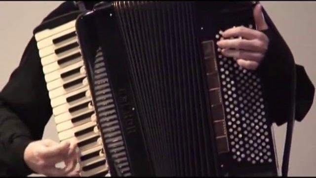 Stefan Hussong plays: J. S. Bach "Aus tiefer Not ruf ich zu Dir" смотреть онлайн