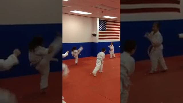 Mighty Dragons Program At Dragon Gate смотреть онлайн