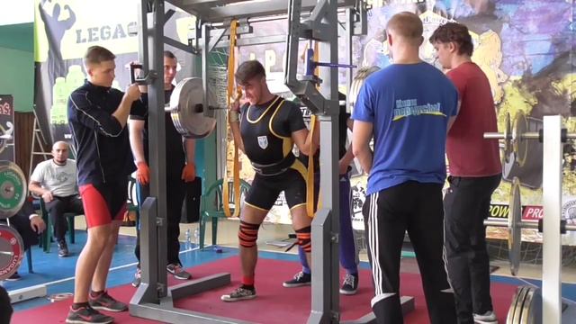 392 Красножон Сергей. ПОПЫТКА. Приседания 175 кг. Кубок Украины 2015 (UPC) смотреть онлайн