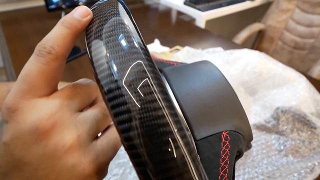 INSANE CARBON STEERING UPGRADE FOR THE R8!! ?? || UNBOXING смотреть онлайн
